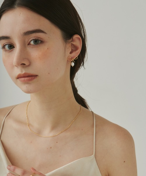 ciite' surgical stainless(シーテサージカルステンレス)の「【 金属アレルギー対応 】 リボンパールピアス サージカルステンレス (両耳用)(ピアス(両耳用)・レディース・シルバー/ゴールド・FREE)」の6枚目の写真