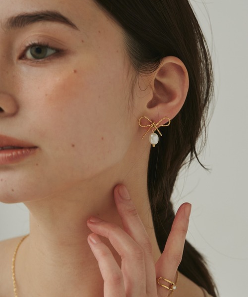 ciite' surgical stainless(シーテサージカルステンレス)の「【 金属アレルギー対応 】 リボンパールピアス サージカルステンレス (両耳用)(ピアス(両耳用)・レディース・シルバー/ゴールド・FREE)」の11枚目の写真