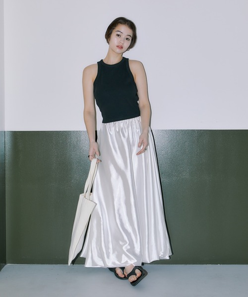 LIENCOEUR（リアンクール）の「サテンバルーンロングスカート（スカート・レディース・ホワイト/ブラック・FREE）」の11枚目の写真
