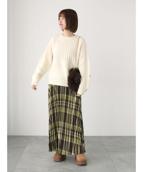 Lugnoncure（ルノンキュール）の「求心柄編みニット（ニット/セーター・レディース・ブルー/オフホワイト/ブラック/イエロー・F）」の5枚目の写真