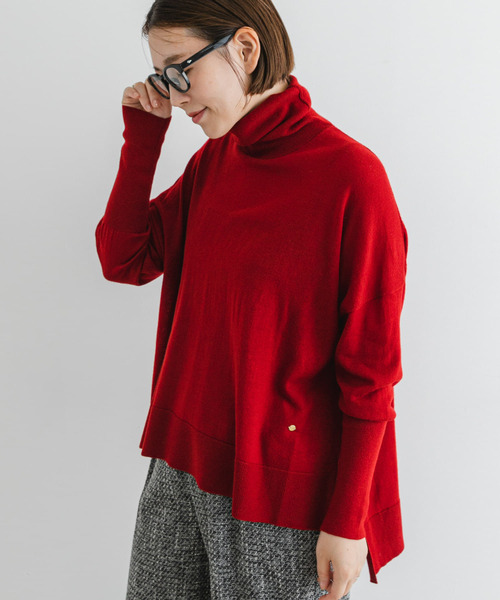 F by ROSSO(エフバイロッソ)の「F by ROSSO ウォッシャブル抗ピルタートルニット(ニット/セーター・レディース・ベージュ/ネイビー/ブルー系その他/レッド・FREE)」の15枚目の写真