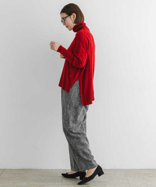 F by ROSSO(エフバイロッソ)の「F by ROSSO ウォッシャブル抗ピルタートルニット(ニット/セーター・レディース・ベージュ/ネイビー/ブルー系その他/レッド・FREE)」の19枚目の写真