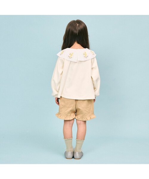 Seraph（セラフ）の「【リンク/ジュニア対応】mimosa刺しゅうラッフルカラートップス（Tシャツ/カットソー・キッズ・アイボリー/ラベンダー・80/90/100/110/120/130/140）」の4枚目の写真