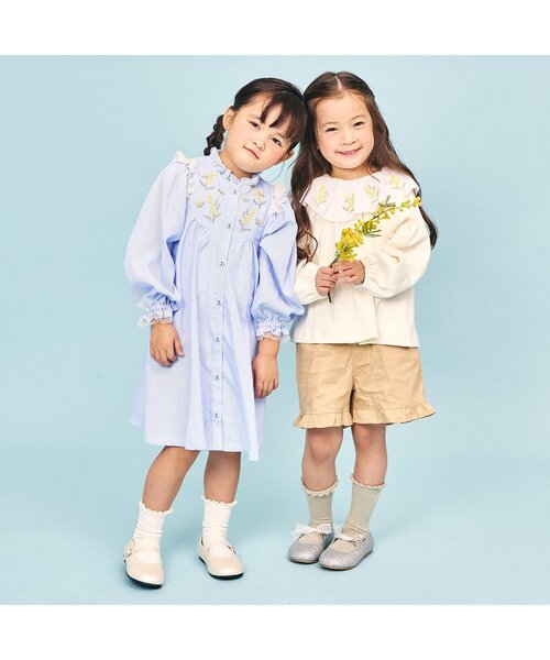 Seraph（セラフ）の「【リンク/ジュニア対応】mimosa刺しゅうラッフルカラートップス（Tシャツ/カットソー・キッズ・アイボリー/ラベンダー・80/90/100/110/120/130/140）」の5枚目の写真