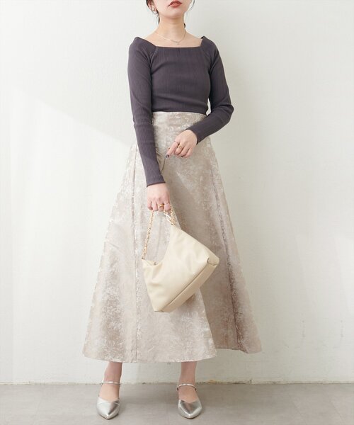 natural couture(ナチュラルクチュール)の「スクエアネックランダムテレコTOPS(Tシャツ/カットソー・レディース・アイボリー/ブラック/モカ/スミクロ・FREE)」の13枚目の写真