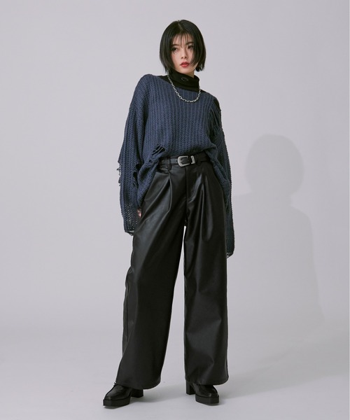 Ellno Loset(エルノロゼット)の「合皮アソートタックワイドフレアパンツ / SET UP対応(その他パンツ・メンズ・チャコールグレー/ブラック・X-SMALL/SMALL/MEDIUM/LARGE)」の16枚目の写真