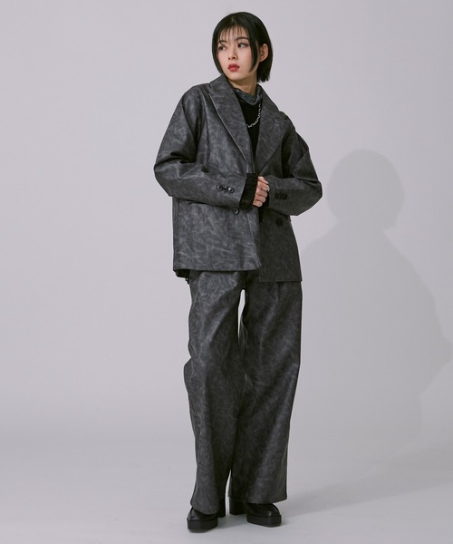 Ellno Loset(エルノロゼット)の「合皮アソートタックワイドフレアパンツ / SET UP対応(その他パンツ・メンズ・チャコールグレー/ブラック・X-SMALL/SMALL/MEDIUM/LARGE)」の9枚目の写真