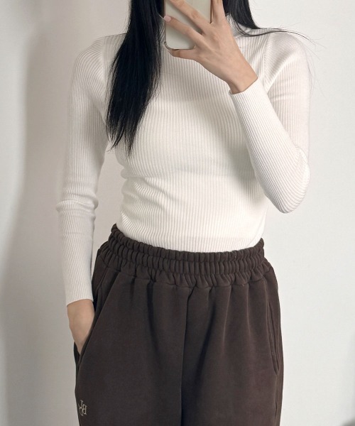 VIVID LADY(ビビッドレディー)の「ボトルネック リブニット シンプルニット 長袖(ニット/セーター・レディース・ブラック/グレー/ベージュ/アイボリー/スカイブルー・FREE)」の20枚目の写真