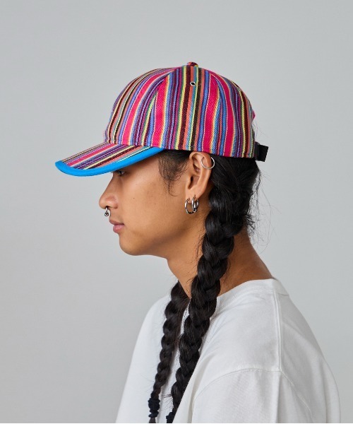 KANGOL（カンゴール）の「KANGOL MULTI COLOR STRIPE BASEBALL / カンゴール（キャップ・レディース・ブルー/ダークパープル・ONE SIZE）」の5枚目の写真