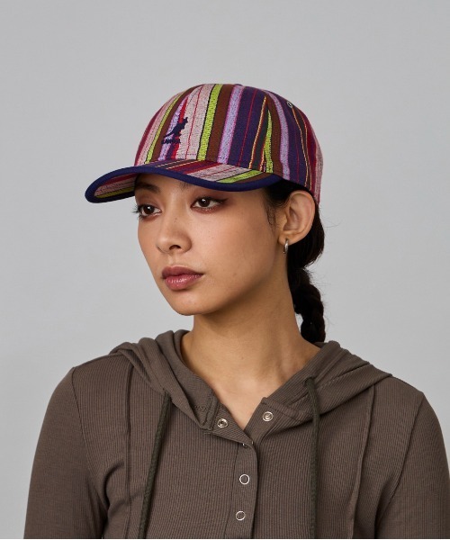 KANGOL（カンゴール）の「KANGOL MULTI COLOR STRIPE BASEBALL / カンゴール（キャップ・レディース・ブルー/ダークパープル・ONE SIZE）」の9枚目の写真