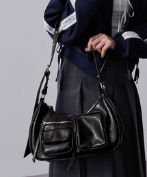 nui nullu（ヌイヌル）の「【nui nullu】2WAYマルチポケットショルダーバッグ（ショルダーバッグ）」