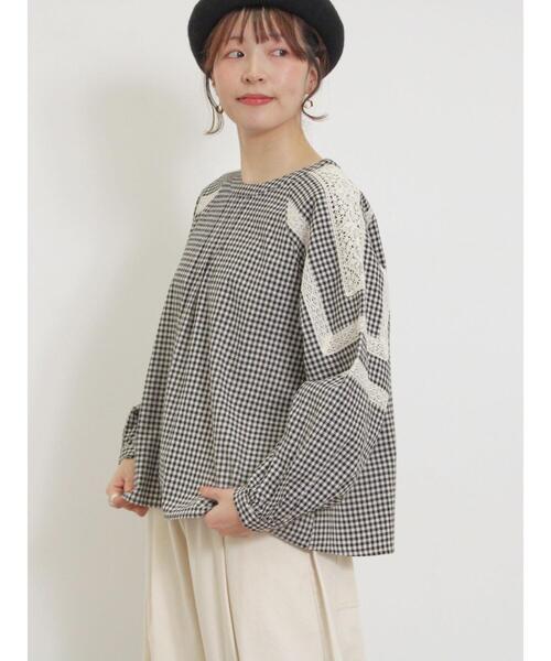 Samansa Mos2（サマンサ モスモス）の「柄アソート袖レース貼りブラウス（シャツ/ブラウス・レディース・ベージュ/オフホワイト/サックスブルー/ブラック・F）」の7枚目の写真