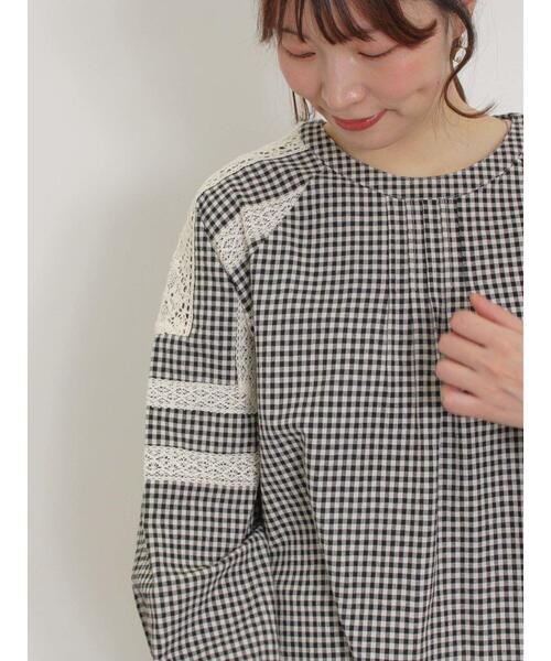 Samansa Mos2（サマンサ モスモス）の「柄アソート袖レース貼りブラウス（シャツ/ブラウス・レディース・ベージュ/オフホワイト/サックスブルー/ブラック・F）」の11枚目の写真