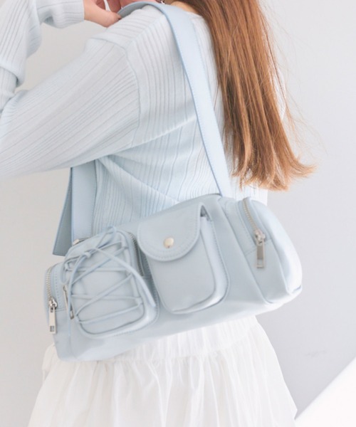 OLIVE des OLIVE（オリーブデオリーブ）の「レースアップポケットバッグ（ショルダーバッグ・レディース・イエロー/アイボリー/サックスブルー/ブラック・FREE）」の3枚目の写真