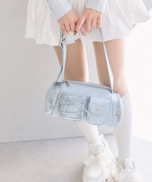 OLIVE des OLIVE（オリーブデオリーブ）の「レースアップポケットバッグ（ショルダーバッグ・レディース・イエロー/アイボリー/サックスブルー/ブラック・FREE）」の17枚目の写真