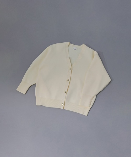 ROSE BUD（ローズバッド）の「ボタンVネックカーディガン（カーディガン/ボレロ・レディース・ブラック/オレンジ/グリーン/ホワイト・ONE SIZE）」の17枚目の写真