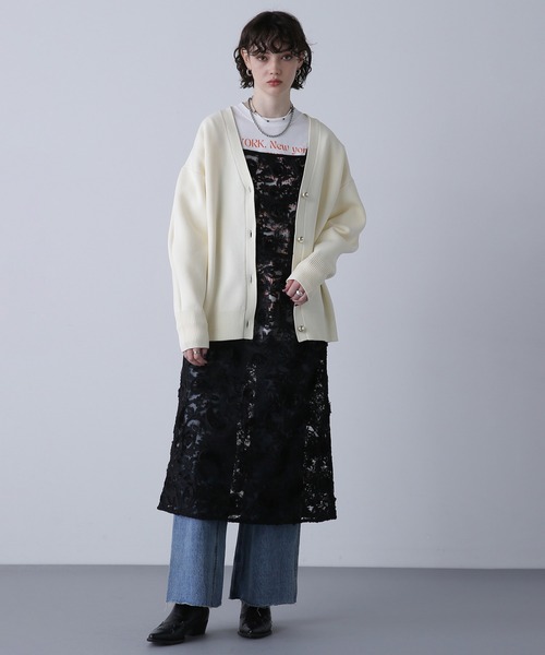 ROSE BUD（ローズバッド）の「ボタンVネックカーディガン（カーディガン/ボレロ・レディース・ブラック/オレンジ/グリーン/ホワイト・ONE SIZE）」の10枚目の写真