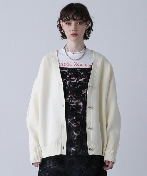 ROSE BUD（ローズバッド）の「ボタンVネックカーディガン（カーディガン/ボレロ・レディース・ブラック/オレンジ/グリーン/ホワイト・ONE SIZE）」の13枚目の写真