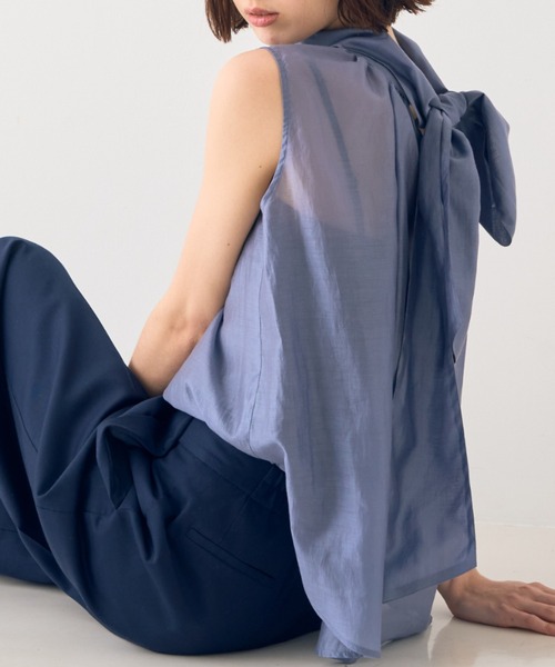 EMMA ROUGE VIF(エマルージュヴィフ)の「【一部店舗限定】【北野百笑さん着用】前後2WAYシアーボウタイブラウス(シャツ/ブラウス・レディース・ホワイト/ピンク/グレイッシュブルー・フリー)」の2枚目の写真