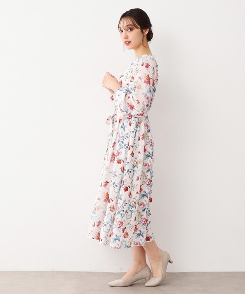 LAURA ASHLEY（ローラアシュレイ）の「【洗える／同柄アイテムあり】ローザリンド柄 シフォンワンピース（ワンピース・レディース・ホワイト系1/ネイビー系・40/38）」の18枚目の写真