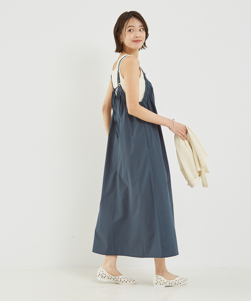 abahouse mavie（アバハウスマヴィ）の「【大人のいちまんワンピ】ギャザーキャミワンピ（ワンピース・レディース・ダークグリーン/ブラック・フリー）」の5枚目の写真