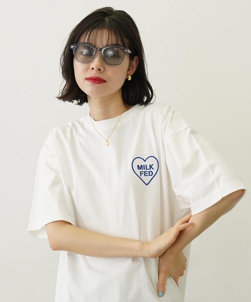 MILKFED.（ミルクフェド）の「MILKFED. LOGO WELLINGTON SUNGLASSES（サングラス・レディース・ライトブルー/ブラック・ONE SIZE）」の3枚目の写真