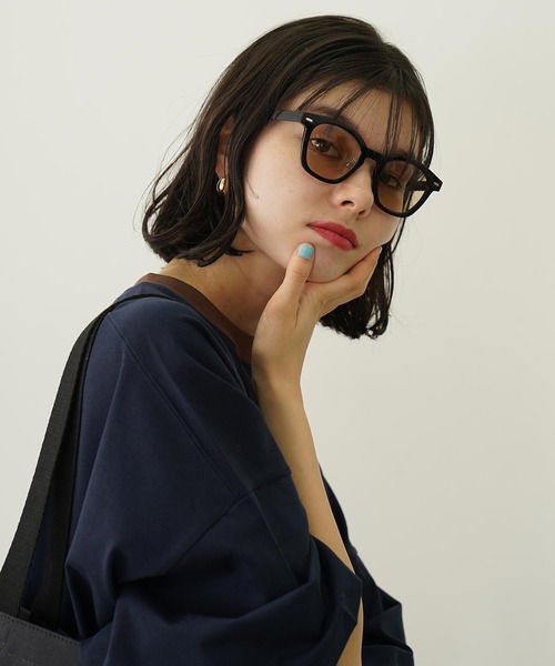 MILKFED.（ミルクフェド）の「MILKFED. LOGO WELLINGTON SUNGLASSES（サングラス・レディース・ライトブルー/ブラック・ONE SIZE）」の6枚目の写真