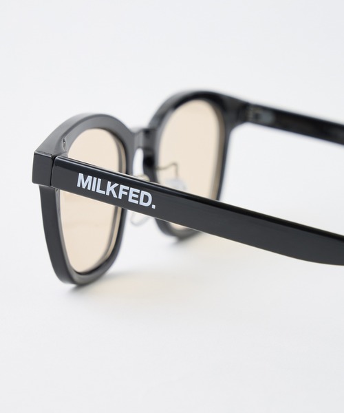 MILKFED.（ミルクフェド）の「MILKFED. LOGO WELLINGTON SUNGLASSES（サングラス・レディース・ライトブルー/ブラック・ONE SIZE）」の11枚目の写真