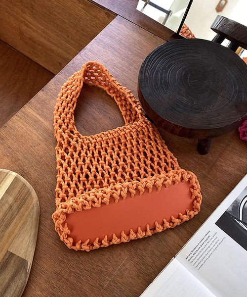 florist（フローリスト）の「【13COLORS】メッシュミニハンドバッグ（ハンドバッグ・レディース・モスグリーン/ベージュ/ラベンダー/テラコッタ/ライトグリーン/グリーン/ホワイト/モカ/パープル/イエロー/チェリーピンク/ブラック/スカイブルー・FREE）」の5枚目の写真