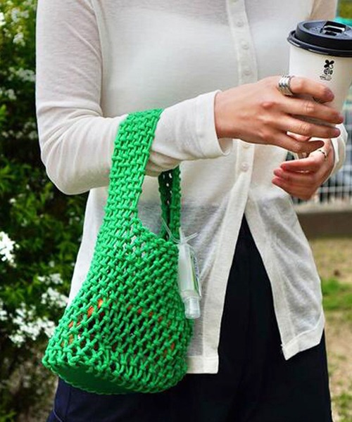 florist（フローリスト）の「【13COLORS】メッシュミニハンドバッグ（ハンドバッグ・レディース・モスグリーン/ベージュ/ラベンダー/テラコッタ/ライトグリーン/グリーン/ホワイト/モカ/パープル/イエロー/チェリーピンク/ブラック/スカイブルー・FREE）」の18枚目の写真