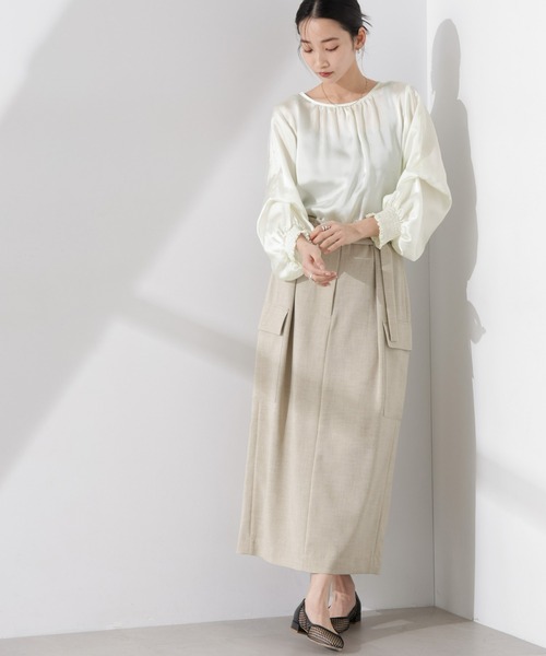 NANO universe（ナノユニバース）の「2WAYデザインスリーブサテンブラウス（シャツ/ブラウス・レディース・ホワイト/グリーン/チャコール・FREE）」の17枚目の写真