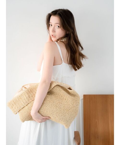 Ungrid(アングリッド)の「雑材ショルダーバッグ(ショルダーバッグ・レディース・グリーン系その他/ベージュ・FREE)」の16枚目の写真