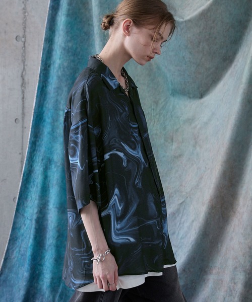 SERACE（セラス）の「【SERACE】2way loose drape marble pattern short sleeve shirt / 2wayルーズドレープマーブル柄半袖シャツ（シャツ/ブラウス・メンズ・ブラック/ホワイト/ブルー・L/M/S）」の13枚目の写真