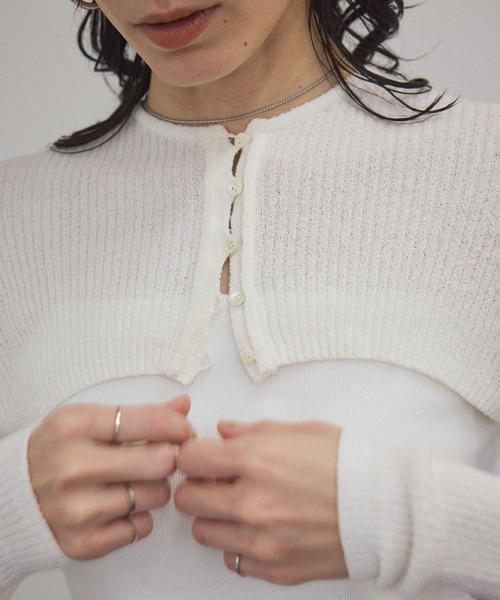 SALON adam et rope'（サロン アダム エ ロペ）の「【WEB限定】ループヤーンリブショートカーディガン/ボレロ［セットアップ対応］（カーディガン/ボレロ・レディース・オフホワイト/チャコールグレー/レッド系その他4・FREE）」の5枚目の写真