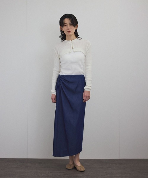 SALON adam et rope'（サロン アダム エ ロペ）の「【WEB限定】ループヤーンリブショートカーディガン/ボレロ［セットアップ対応］（カーディガン/ボレロ・レディース・オフホワイト/チャコールグレー/レッド系その他4・FREE）」の11枚目の写真