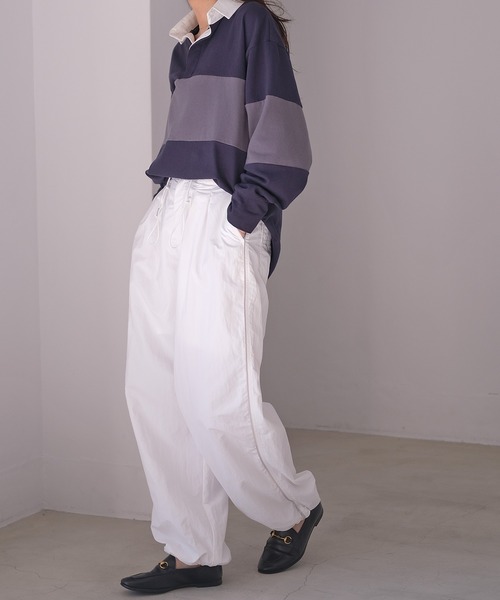 AKTE(アクテ)の「≪SPECIAL PRICE≫サイドラインパラシュートパンツ(その他パンツ・レディース・オフホワイト/ネイビー・FREE/TALL)」の20枚目の写真