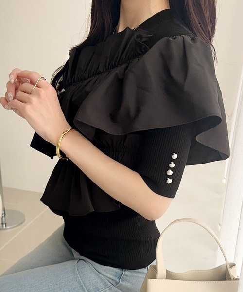 mily bilet(ミウィビレット)の「【mily bilet】大人の華やかな旬スタイル。パールボタンフリル使いサマーニット(半袖)(Tシャツ/カットソー・レディース・ブラック/アイボリー・LARGE/MEDIUM/SMALL/X-LARGE)」の18枚目の写真