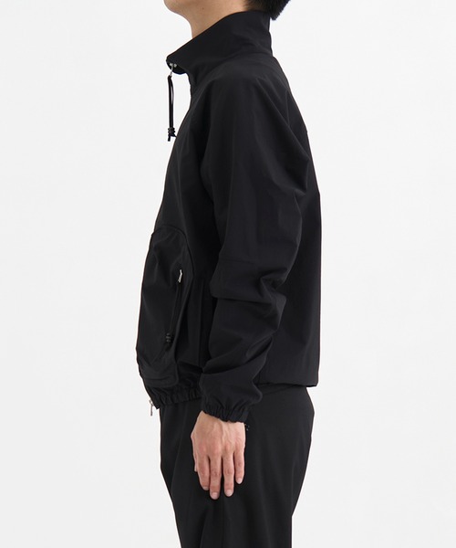 NVRFRGT(ネヴァーフォーゲット)の「CONZ別注 STAND COLLAR ZIP UP JACKET/ジップアップジャケット/ナイロンシェルジャケット/ジャストフィット(ブルゾン・メンズ・チャコールグレー/ブラック・1/2/3)」の19枚目の写真