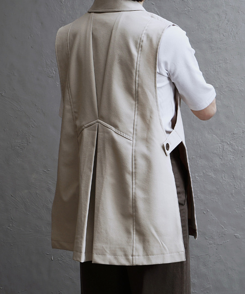 apartment department（アパートメントデパートメント）の「カルゼテーラーデザイン タックベスト（ベスト・レディース・アイボリー・フリー）」の2枚目の写真