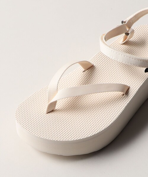 Teva（テバ）の「＜TEVA＞W FLATFORM SD SLIM（サンダル）」 - WEAR