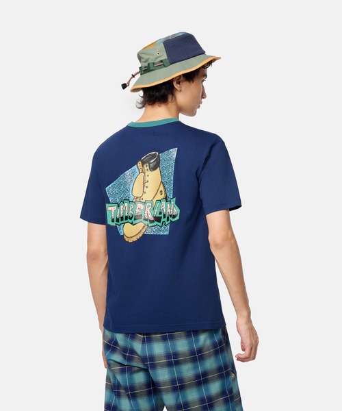 Timberland（ティンバーランド）の「Timberland TOKYO DESIGN COLLECTIVE Graphic SS Tee（ティンバーランド TDC 半袖 バックプリント Tシャツ）（Tシャツ/カットソー・メンズ・グリーン系/ダークブルー・MEDIUM/LARGE/X-LARGE/SMALL）」の2枚目の写真