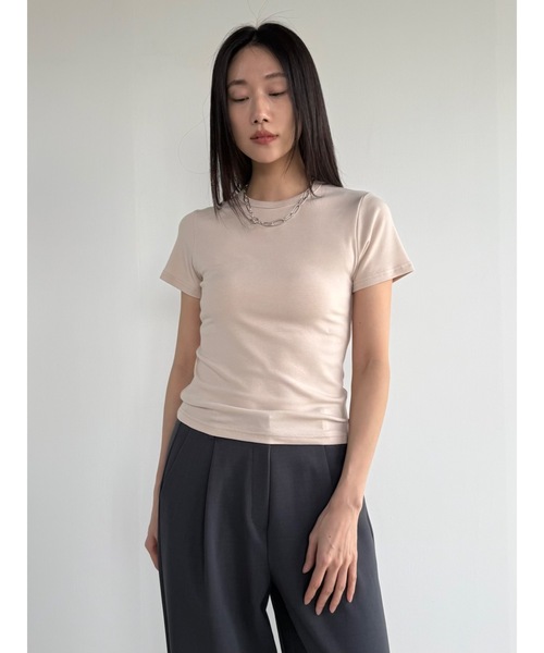 Didot.showroom（ディドット ショールーム）の「【DIDOT.】2サイズ展開｜オリジナルラウンドT（Tシャツ/カットソー・レディース・ブラック/アイボリー/レッド/グレー/ベージュ・S/M）」の5枚目の写真