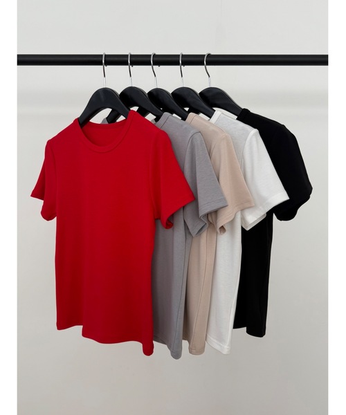 Didot.showroom（ディドット ショールーム）の「【DIDOT.】2サイズ展開｜オリジナルラウンドT（Tシャツ/カットソー・レディース・ブラック/アイボリー/レッド/グレー/ベージュ・S/M）」の8枚目の写真