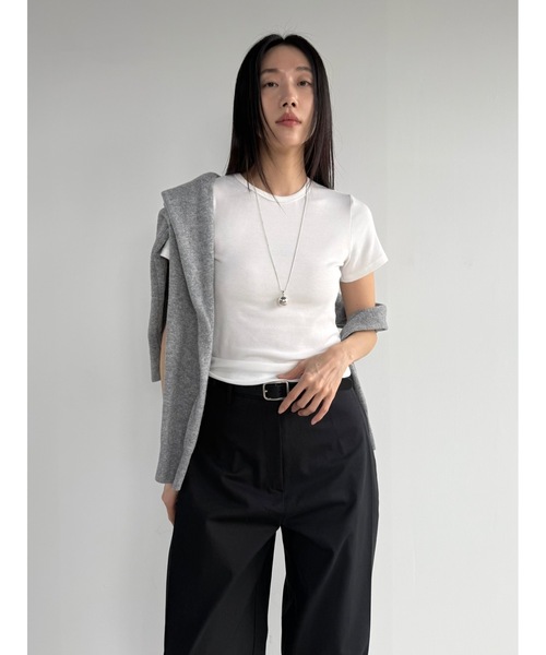 Didot.showroom（ディドット ショールーム）の「【DIDOT.】2サイズ展開｜オリジナルラウンドT（Tシャツ/カットソー・レディース・ブラック/アイボリー/レッド/グレー/ベージュ・S/M）」の9枚目の写真