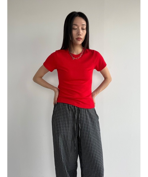 Didot.showroom（ディドット ショールーム）の「【DIDOT.】2サイズ展開｜オリジナルラウンドT（Tシャツ/カットソー・レディース・ブラック/アイボリー/レッド/グレー/ベージュ・S/M）」の11枚目の写真