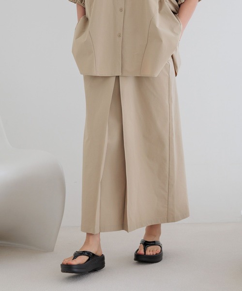 HEREIAM（ヘレイアム）の「【HEREIAM】接触冷感&イージーケア/COOLマテリアルスカート（スカート・レディース・ベージュ/ブラック・SMALL/MEDIUM）」の12枚目の写真