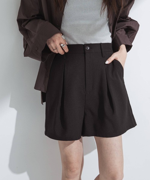 Nala♡新品未使用タグ付き　ショートパンツ インボックスタックラップショートパンツ（スラックス