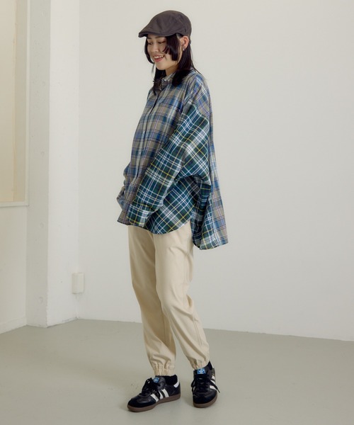 RODEO CROWNS WIDE BOWL（ロデオクラウンズワイドボウル）の「D/S COOL EASY JOGパンツ（その他パンツ・レディース・ライトカーキ/ブラック/ライトベージュ/オレンジ系その他/サックスブルー/ライトブラック/カーキ/ダークオレンジ・SMALL/MEDIUM）」の16枚目の写真