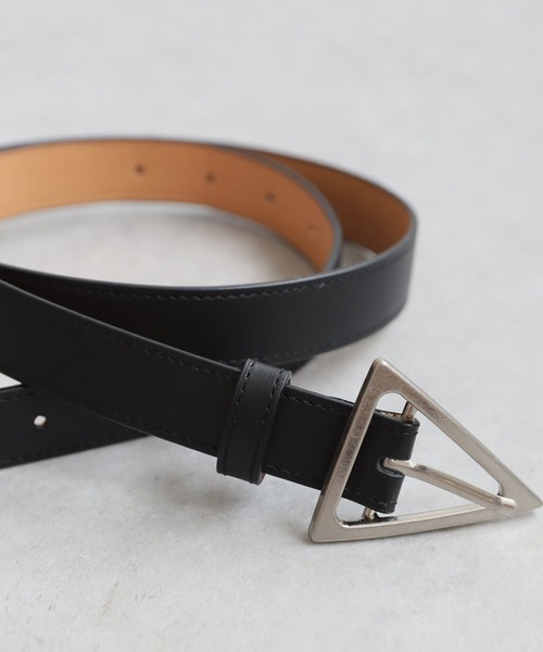 antiqua(アンティカ)の「本革 三角バックルベルト(ベルト・レディース・ゴールド系その他/シルバー×ブラック・フリー)」の7枚目の写真