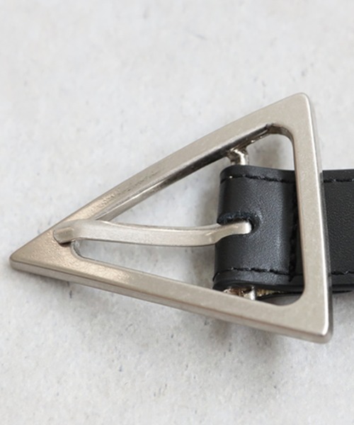 antiqua(アンティカ)の「本革 三角バックルベルト(ベルト・レディース・ゴールド系その他/シルバー×ブラック・フリー)」の8枚目の写真